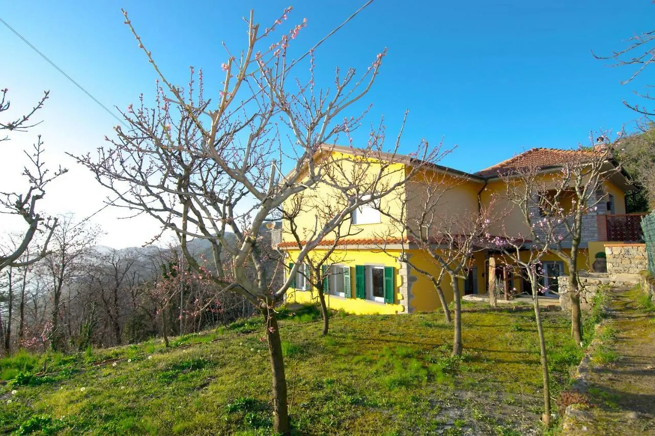Villa I Tre Grappoli Corniglia Agroturismo